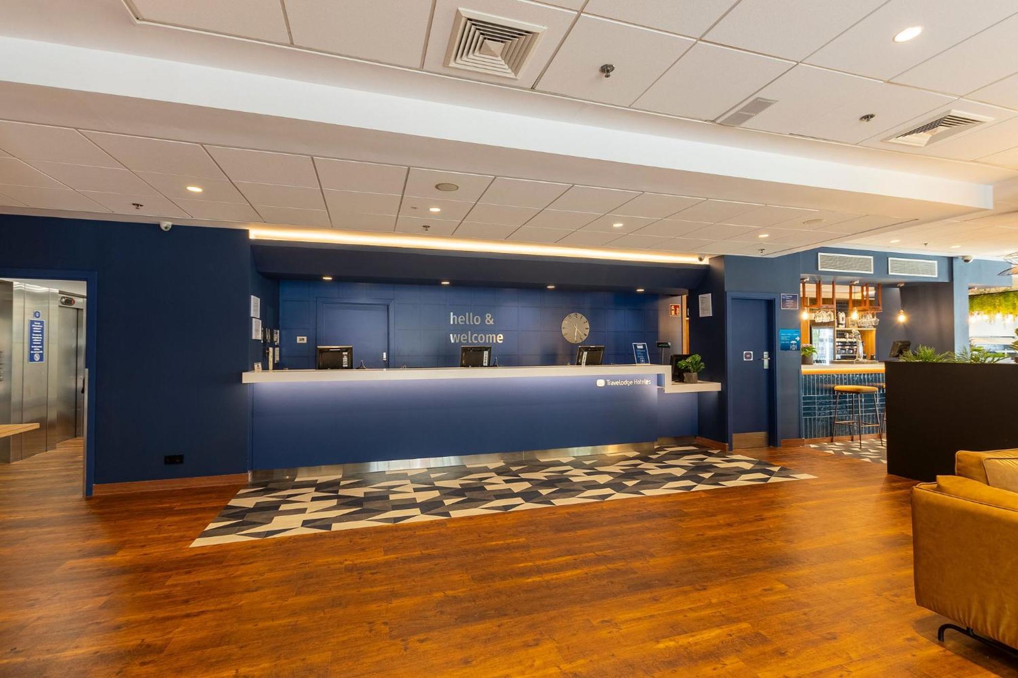 Travelodge Barcelona Poblenou — Фото 2